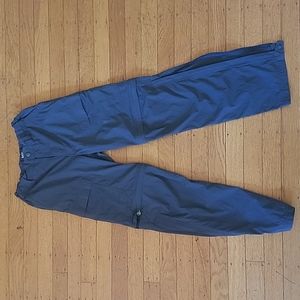 Kids REI hiking pants convertible to shorts size M 10-12